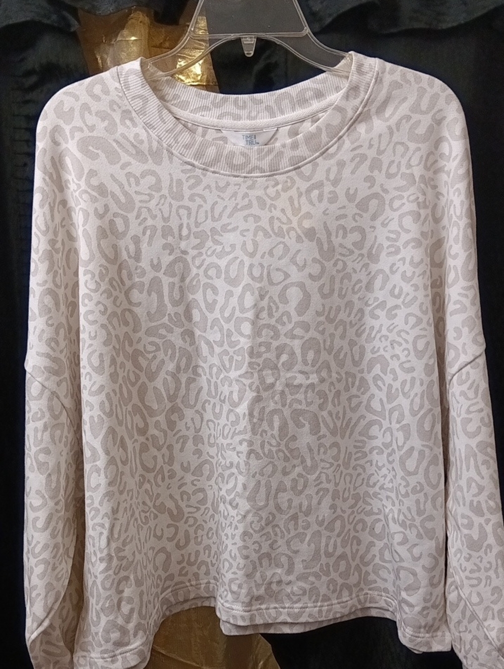 Crewneck Leopard-Print Pullover - Cream| Size L
